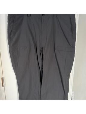 REI Men's Gray Cargo Pants Performance 40x30 Zip Back/Cargo Pockets